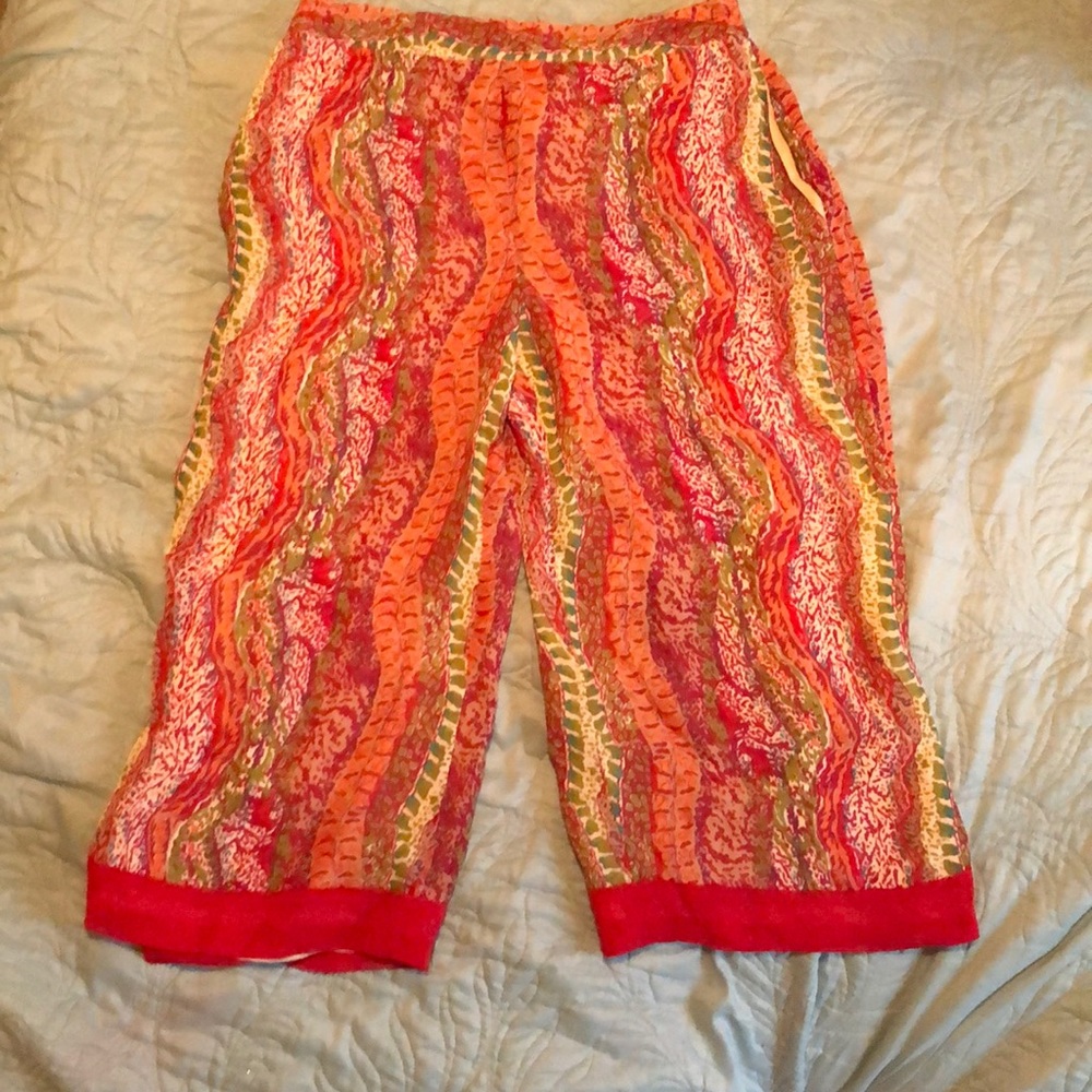 Colorful wide leg capris with pockets